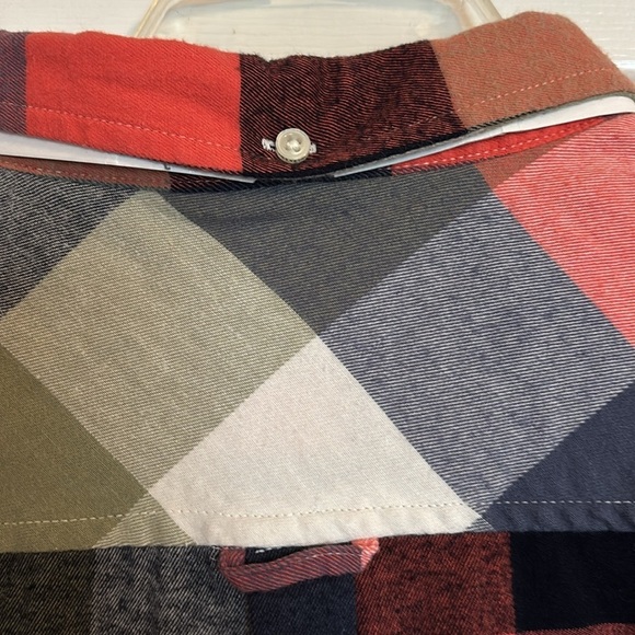 Chubbies The IPlaid NWT men’s plaid long sleeve button down flannel shirt - Picture 7 of 9